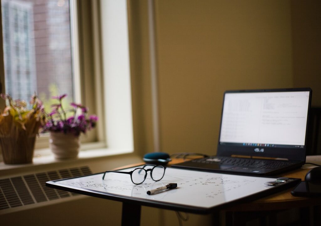 study, school, college, nyc, nature, apartment, glasses, plants, laptop